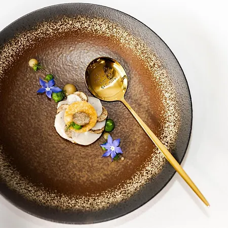 Logis L'auberge - Maison Glenn Anna ホテル 3*